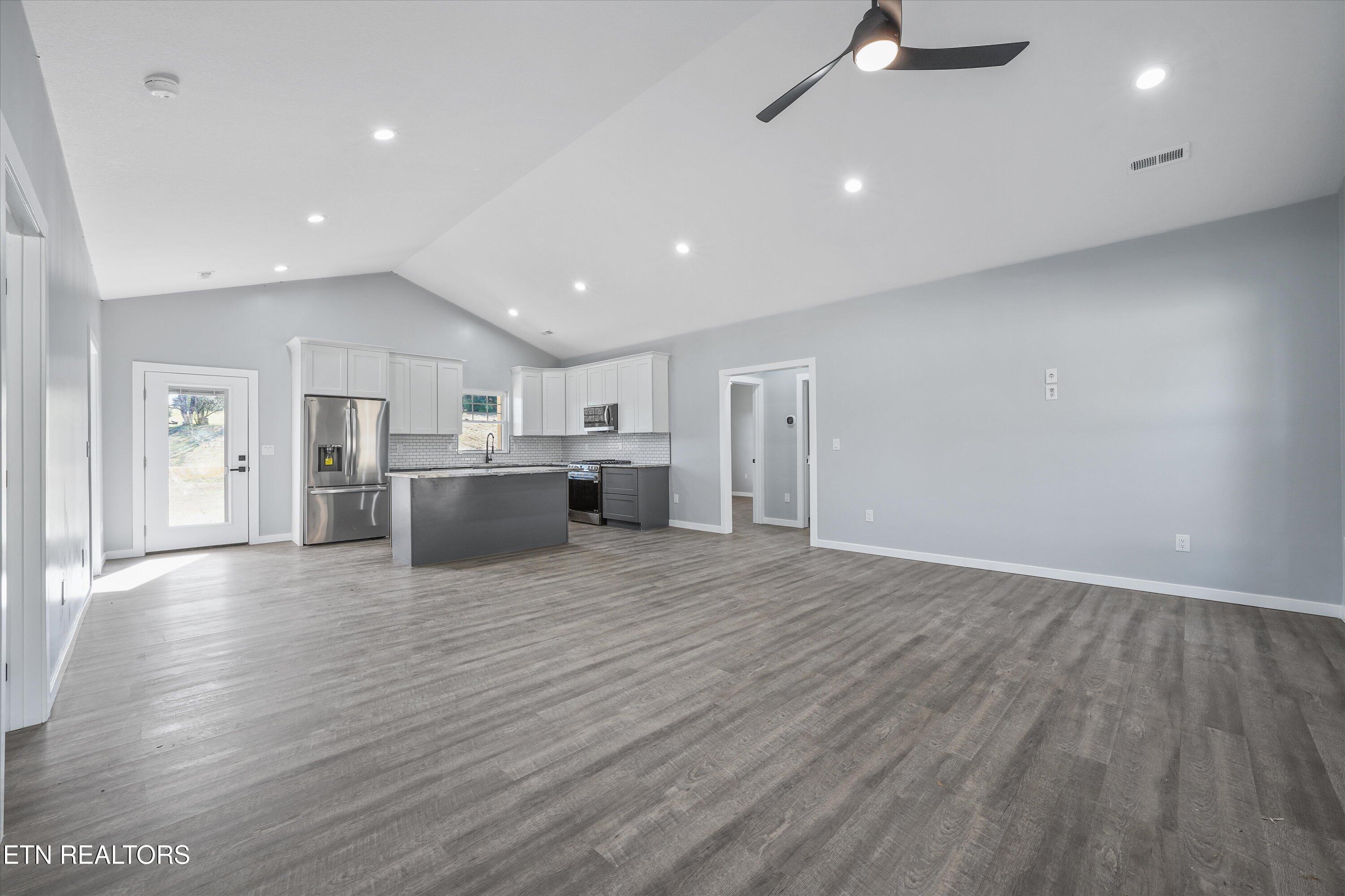 4066 Sevierville Road Maryville, TN 37804 - Photo 10 of 38 06-4066 Sevierville Rd02