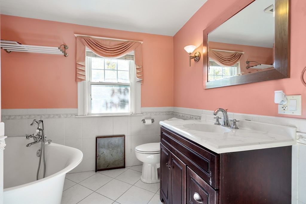 24 Barnstable Street Swampscott, MA 01907 - Photo 23 of 27