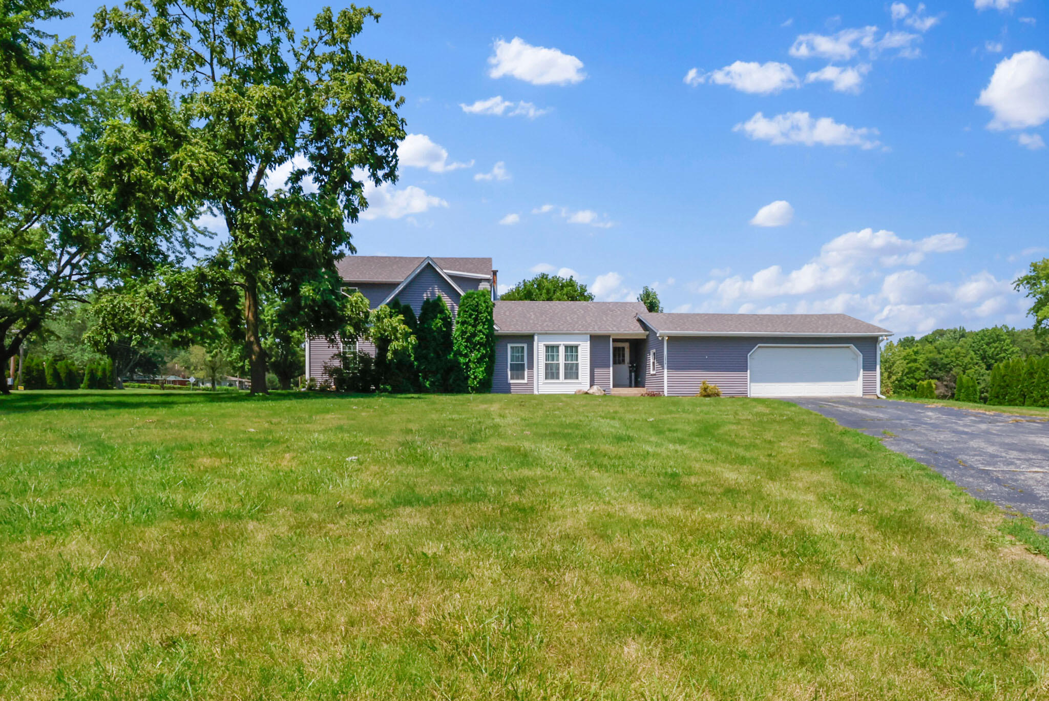 12819 Grant Street Crown Point, IN 46307 - Photo 1 of 32 2048x1368