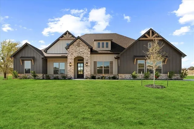 $649,900 | 4005 Crick Court, Weatherford, TX 76087
