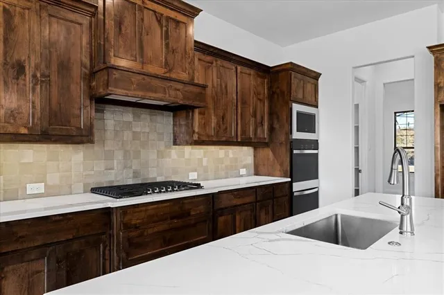 $649,900 | 4005 Crick Court, Weatherford, TX 76087