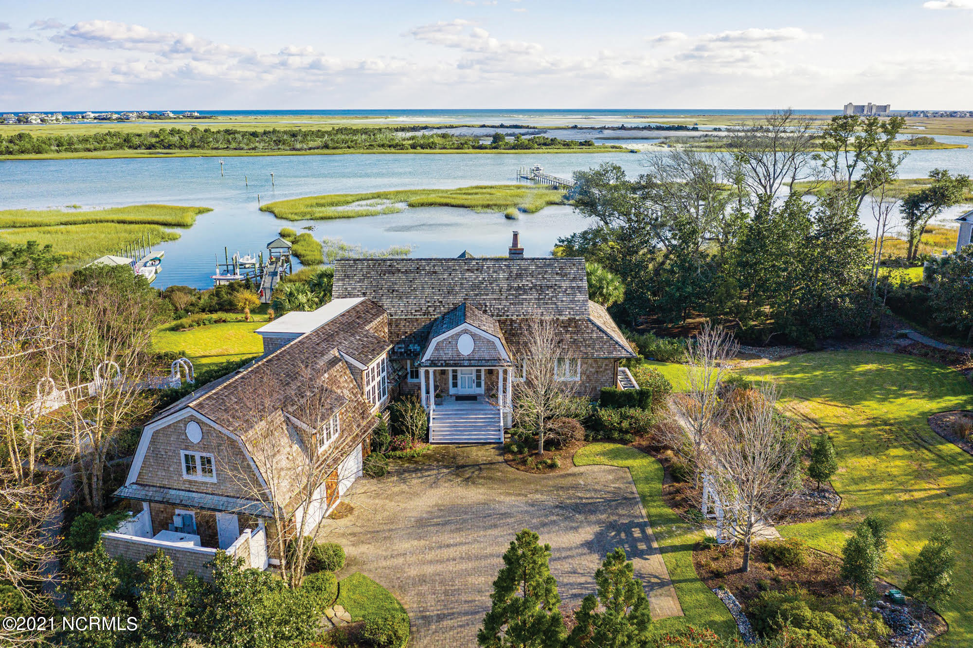 middle sound loop main photo