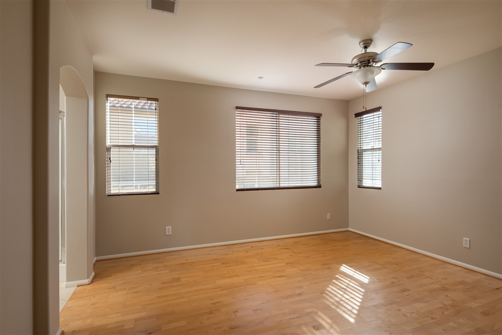 1172 Caprise Drive San Marcos, CA 92078 - Photo 13 of 25 Gallery Image 13