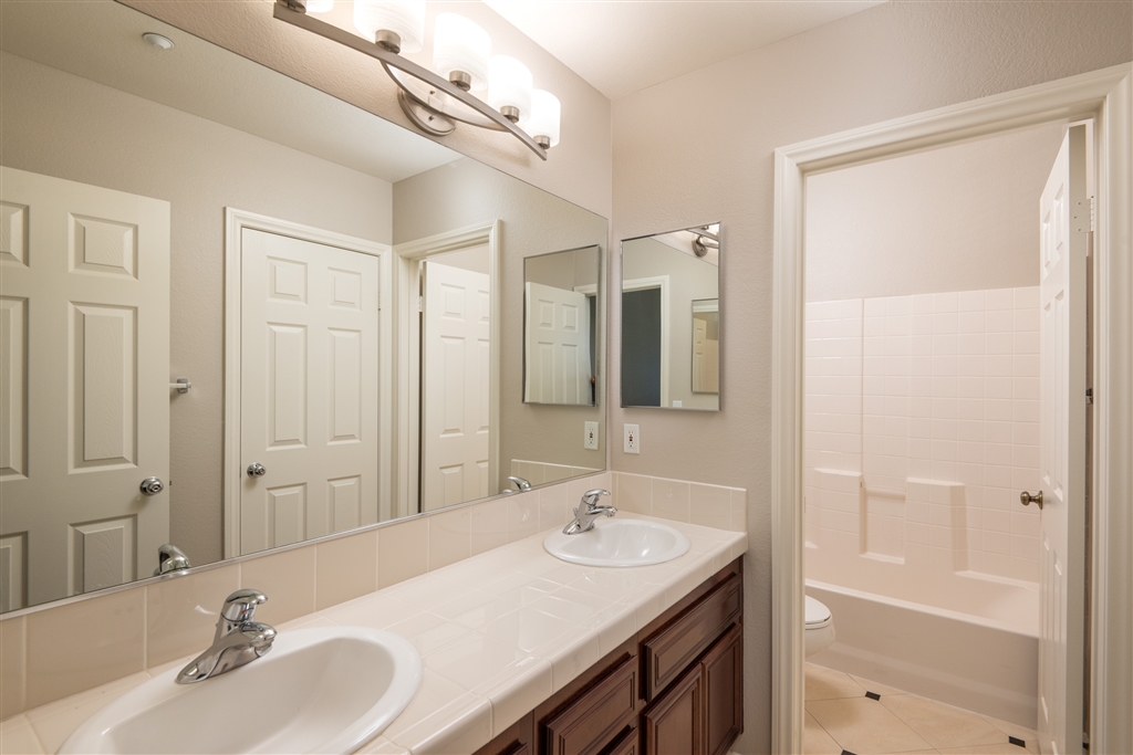 1172 Caprise Drive San Marcos, CA 92078 - Photo 17 of 25 Gallery Image 17