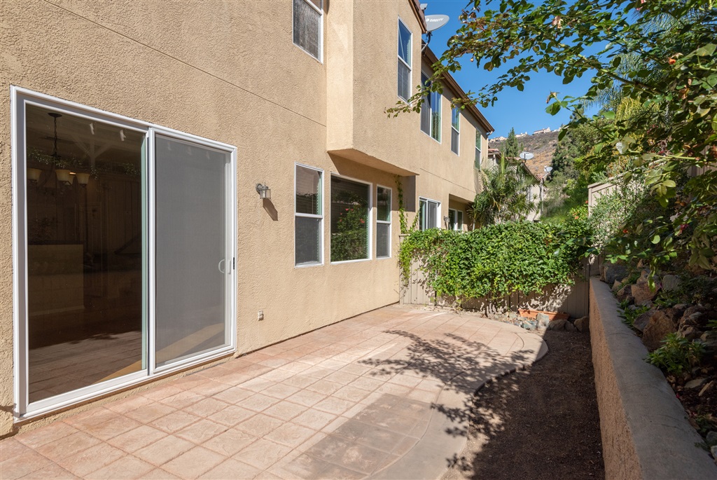 1172 Caprise Drive San Marcos, CA 92078 - Photo 20 of 25 Gallery Image 20