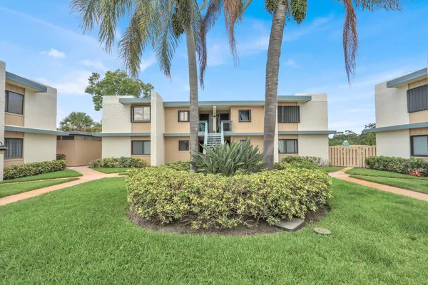 $149,900 | 1551 Northeast 13th Terrace, Unit A9, Jensen Beach, FL 34957