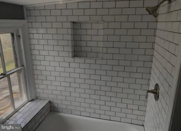 $1,050 | 365 North Evans Street, Pottstown, PA 19464