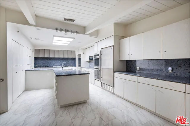 $6,495,000 | 1460 Carla Ridge, Beverly Hills, CA 90210