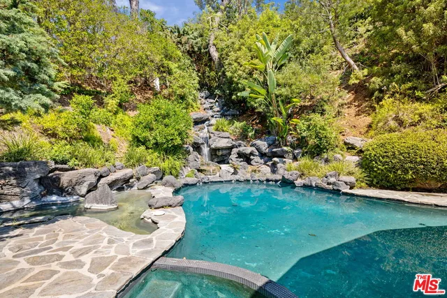 $6,495,000 | 1460 Carla Ridge, Beverly Hills, CA 90210