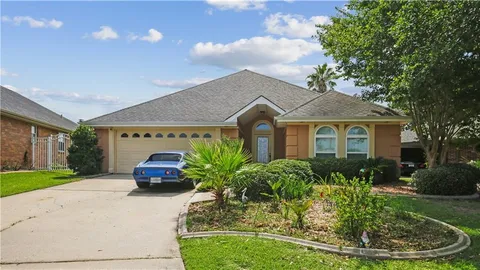 $345,000 | 213 Chimaera Lane, Slidell, LA 70458
