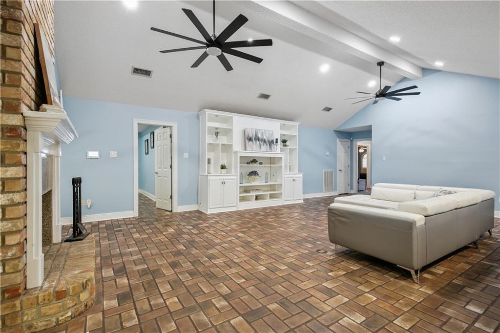 213 Chimaera Lane Slidell, LA 70458 - Photo 4 of 25