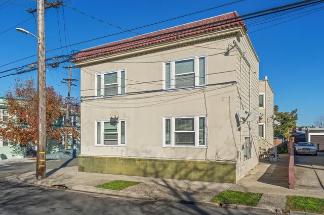 $1,030,000 | 600 26th Street, Richmond, CA 94804