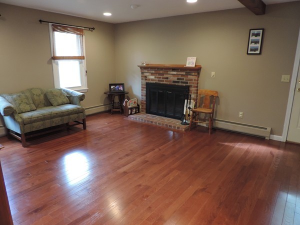 182 Nashua Road Pepperell, MA 01463 - Photo 12 of 29 Gallery Image 12