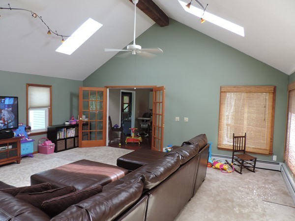 182 Nashua Road Pepperell, MA 01463 - Photo 5 of 29 Gallery Image 5