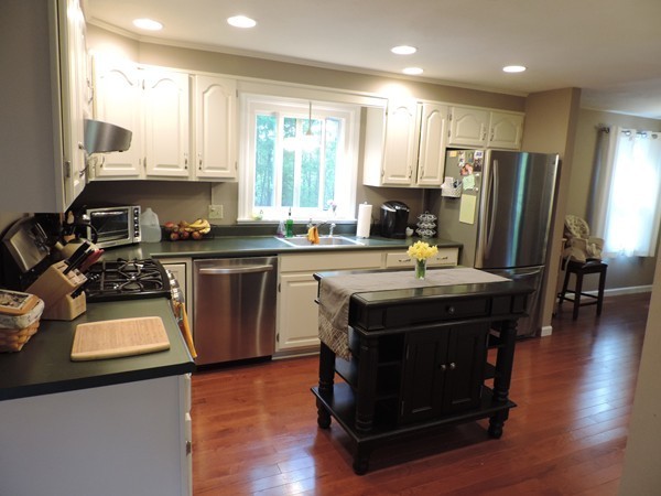 182 Nashua Road Pepperell, MA 01463 - Photo 9 of 29 Gallery Image 9