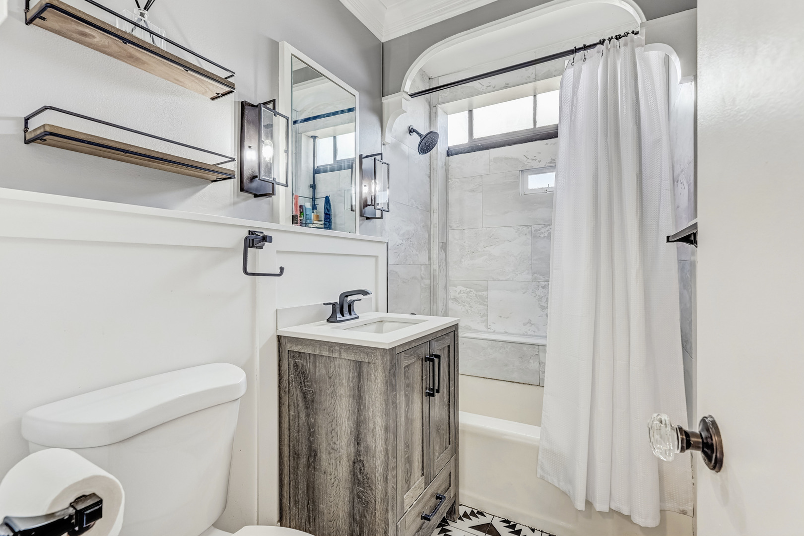 1906 Greendale Avenue Park Ridge, IL 60068 - Photo 4 of 37 Gallery Image 4