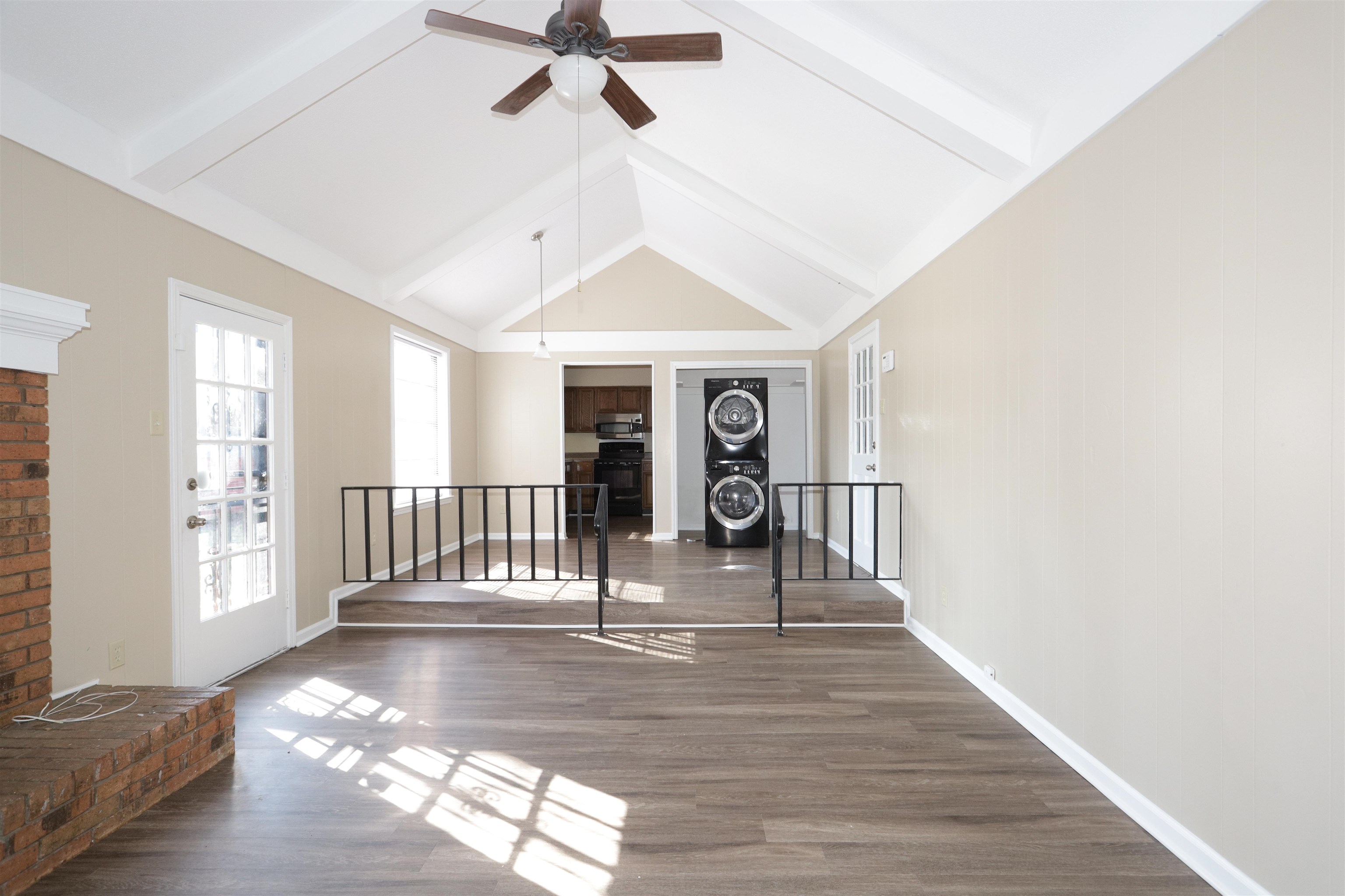 3164 Raleigh Ridge Drive Memphis, TN 38128 - Photo 6 of 15 a view of entryway and hall with wooden floor