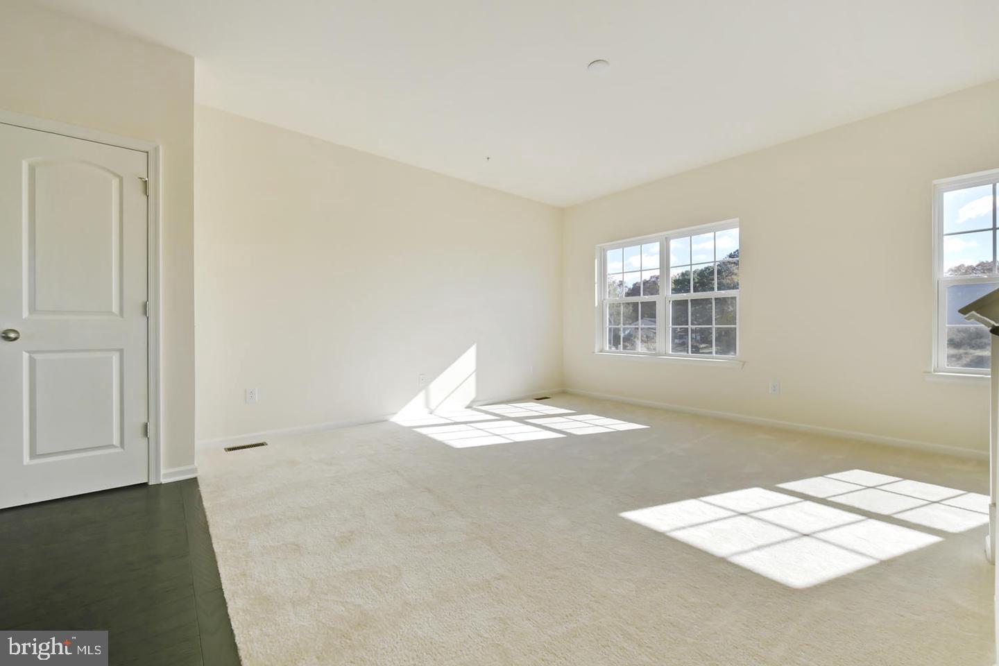 43 Iron Gate Road Sicklerville, NJ 08081 - Photo 4 of 27