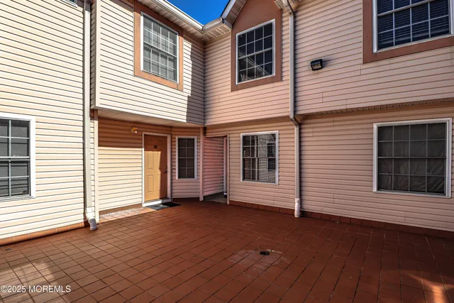 $2,500 | 105 Adamecs Way, Unit 105, South Amboy, NJ 08879