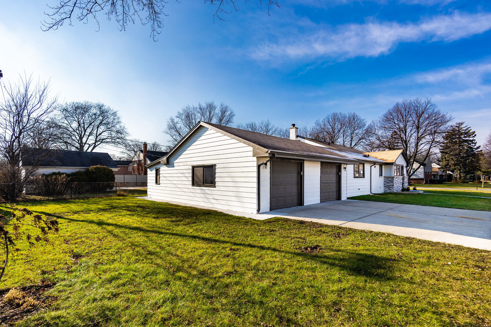 1621 South Grace Avenue Park Ridge, IL 60068 - Photo 3 of 29 a view of a house with a yard