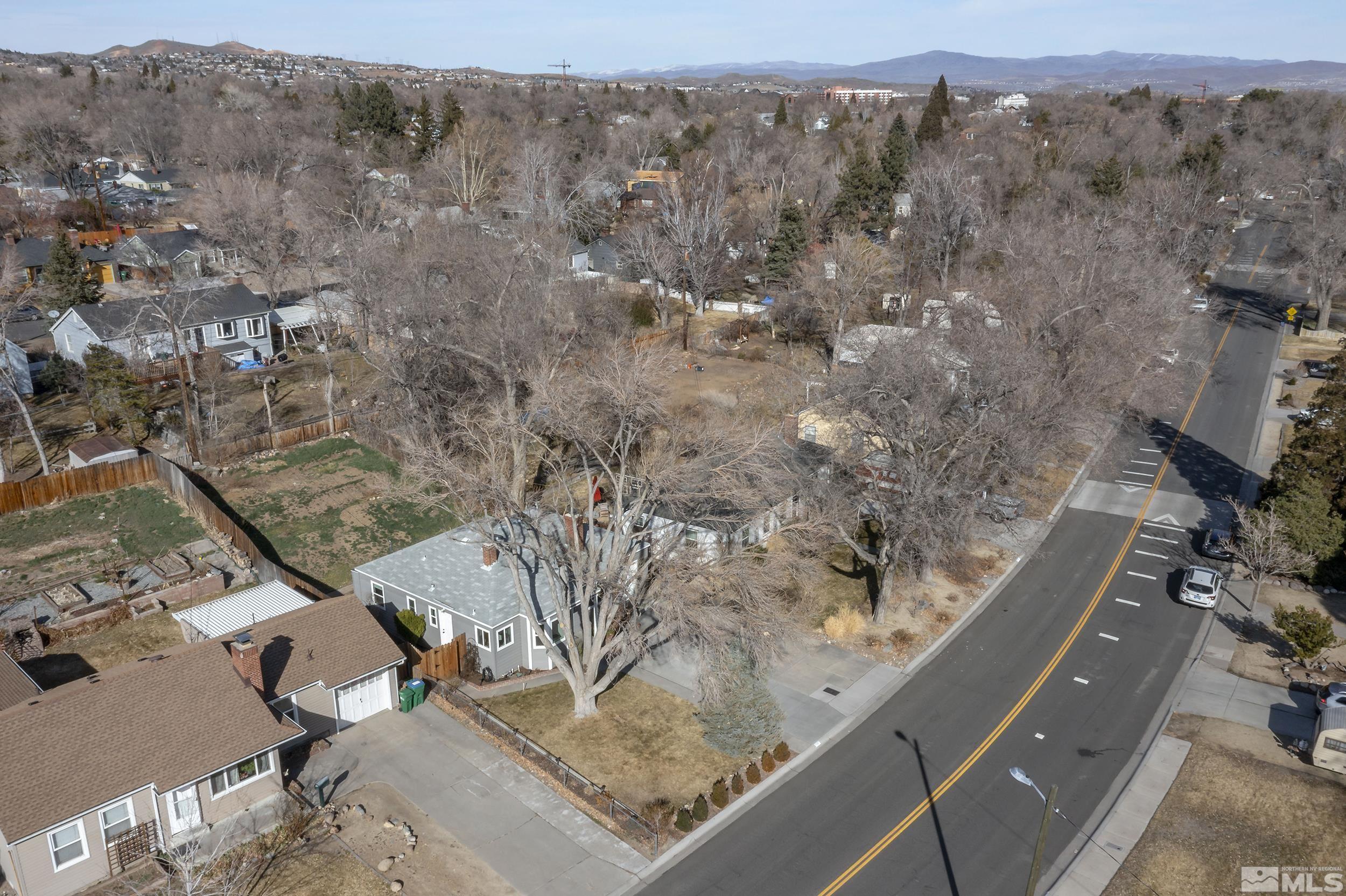 1067 University Terrace Reno, NV 89503 - Photo 32 of 37 Photo 32
