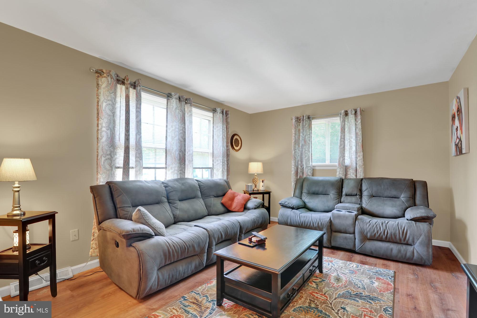 120 Milestone Road Elkton, MD 21921 - Photo 3 of 42 Living Room