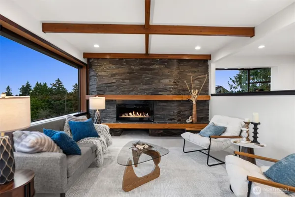 $685,000 | 1627 California Avenue Southwest, Unit 4, Seattle, WA 98116