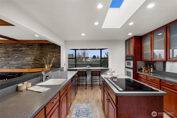 $685,000 | 1627 California Avenue Southwest, Unit 4, Seattle, WA 98116