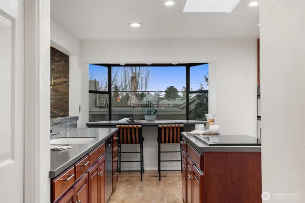 $685,000 | 1627 California Avenue Southwest, Unit 4, Seattle, WA 98116