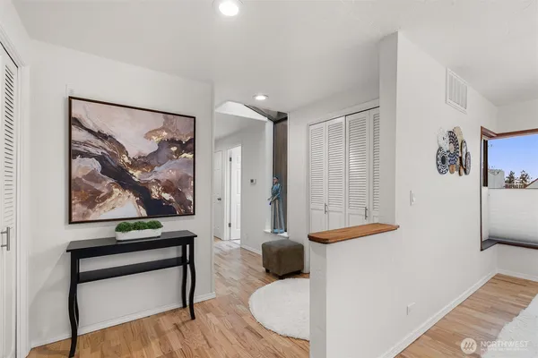 $685,000 | 1627 California Avenue Southwest, Unit 4, Seattle, WA 98116