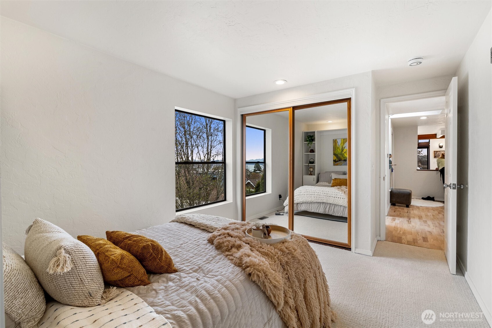 1627 California Avenue Southwest, Unit 4 Seattle, WA 98116 - Photo 25 of 39