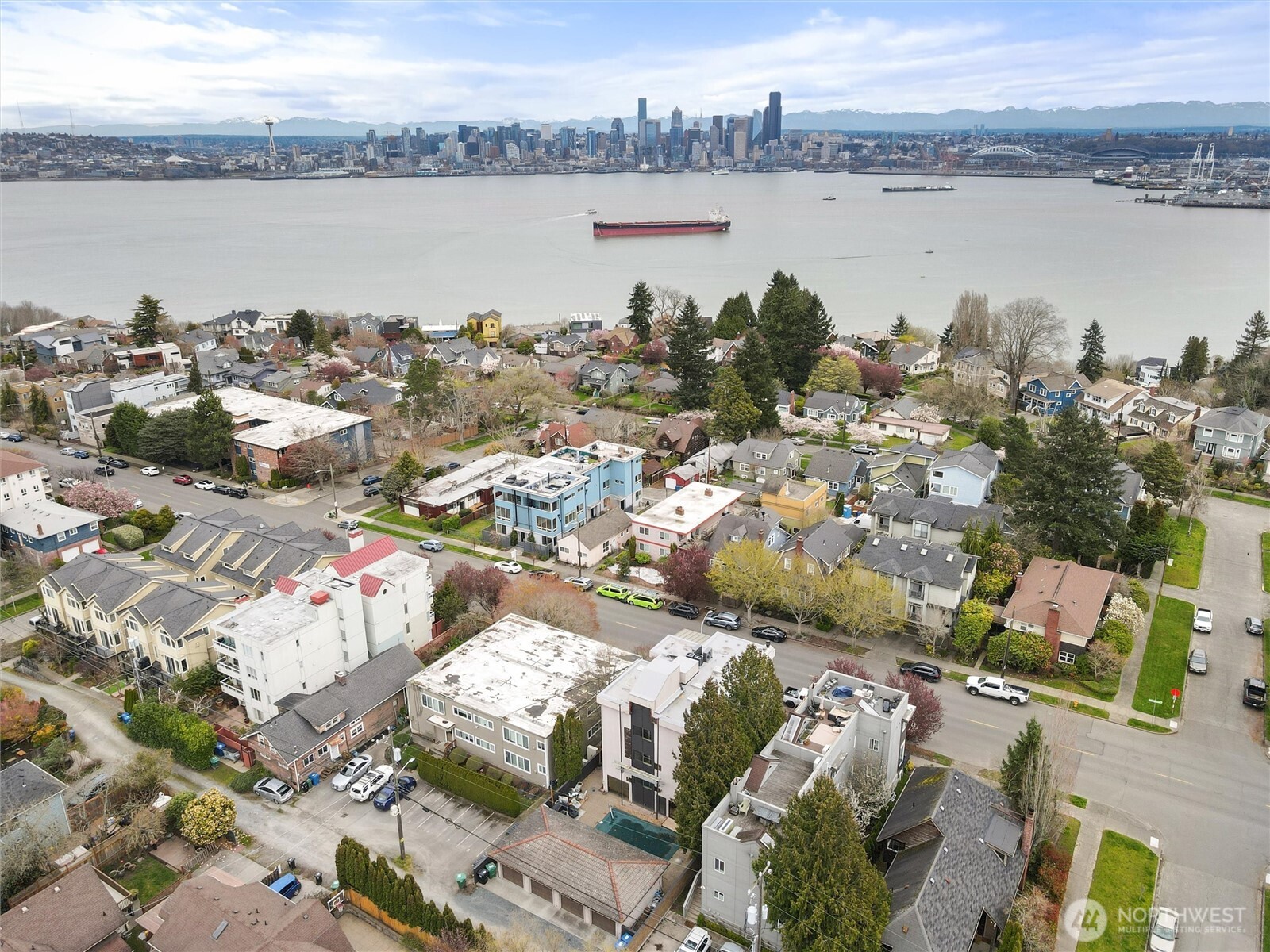1627 California Avenue Southwest, Unit 4 Seattle, WA 98116 - Photo 39 of 39