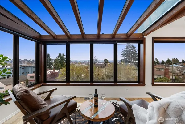 $685,000 | 1627 California Avenue Southwest, Unit 4, Seattle, WA 98116