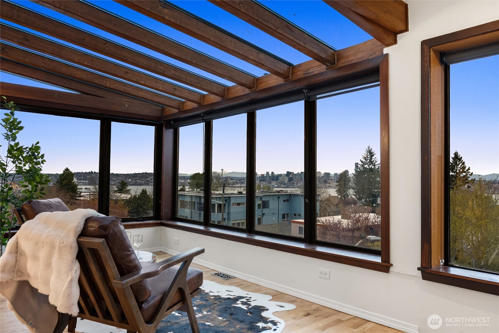 1627 California Avenue Southwest, Unit 4 Seattle, WA 98116 - Photo 6 of 39