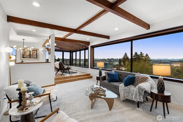 $685,000 | 1627 California Avenue Southwest, Unit 4, Seattle, WA 98116