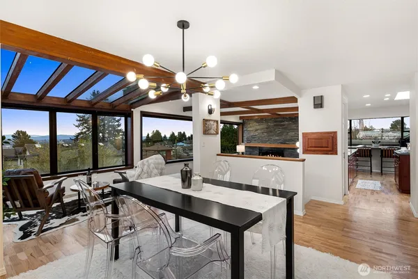 $685,000 | 1627 California Avenue Southwest, Unit 4, Seattle, WA 98116