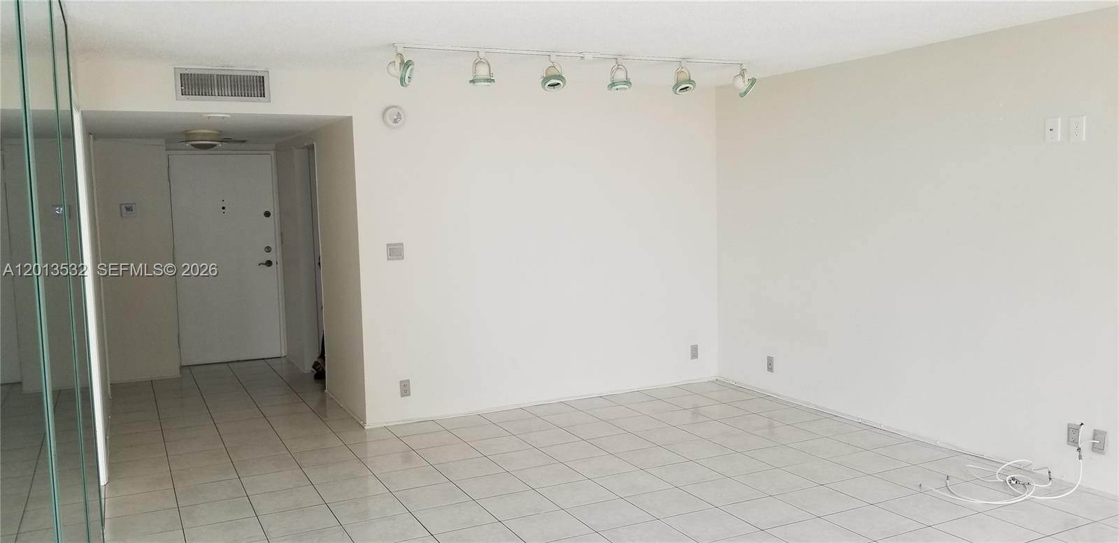 1901 Brickell Avenue, Unit B906 Miami, FL 33129 - Photo 5 of 10