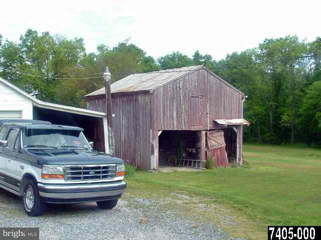 401 Stone Jug Road Biglerville, PA 17307 - Photo 4 of 8