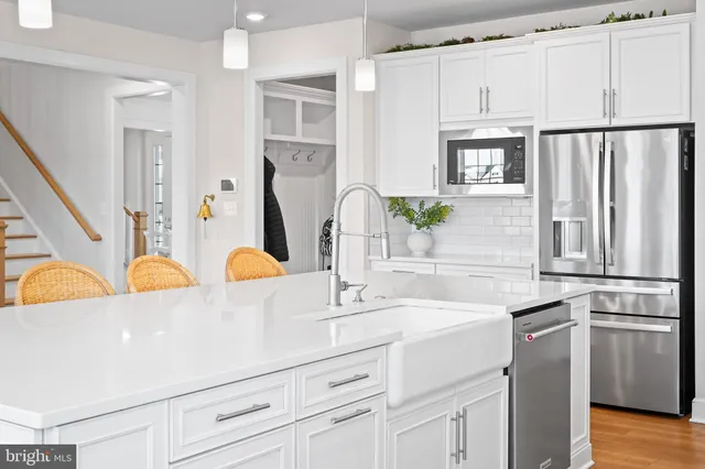 $1,374,900 | 15602 Calum Court, Haymarket, VA 20169