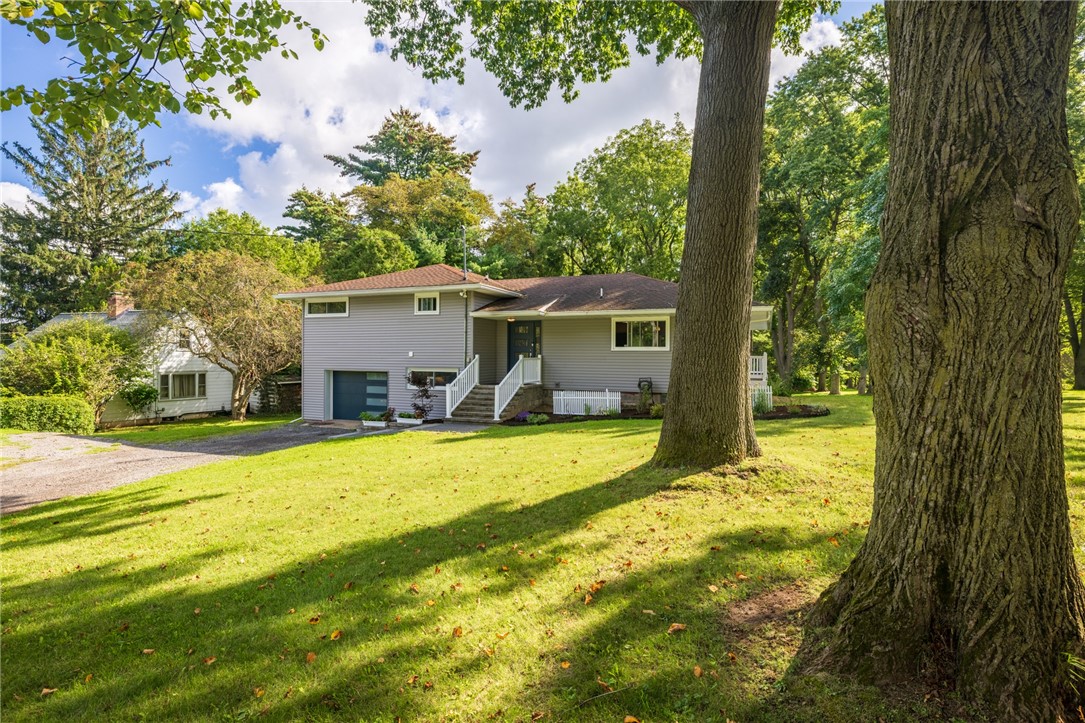 166 Moseley Road Perinton, NY 14450 - Photo 3 of 50 Gallery Image 3
