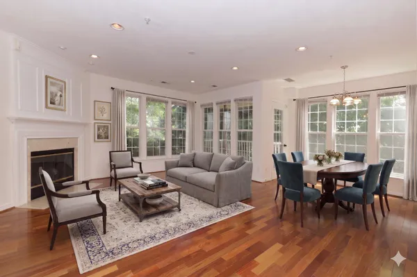 $475,000 | 12729 Fair Crest Court, Unit 304, Fairfax, VA 22033