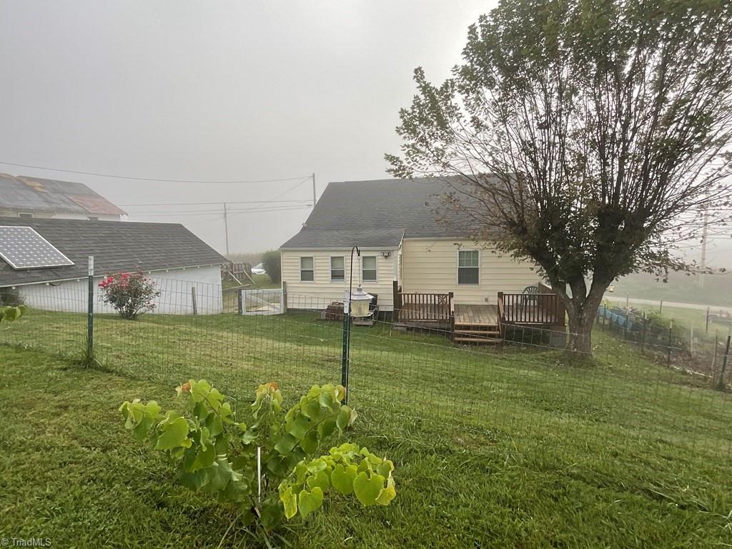 928 Eagle Btm Road Fries, VA 24330 - Photo 24 of 25 Gallery Image 24
