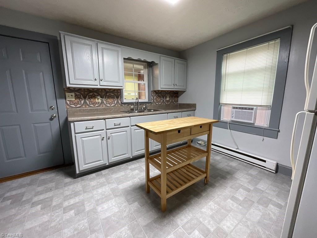 928 Eagle Btm Road Fries, VA 24330 - Photo 3 of 25 Gallery Image 3