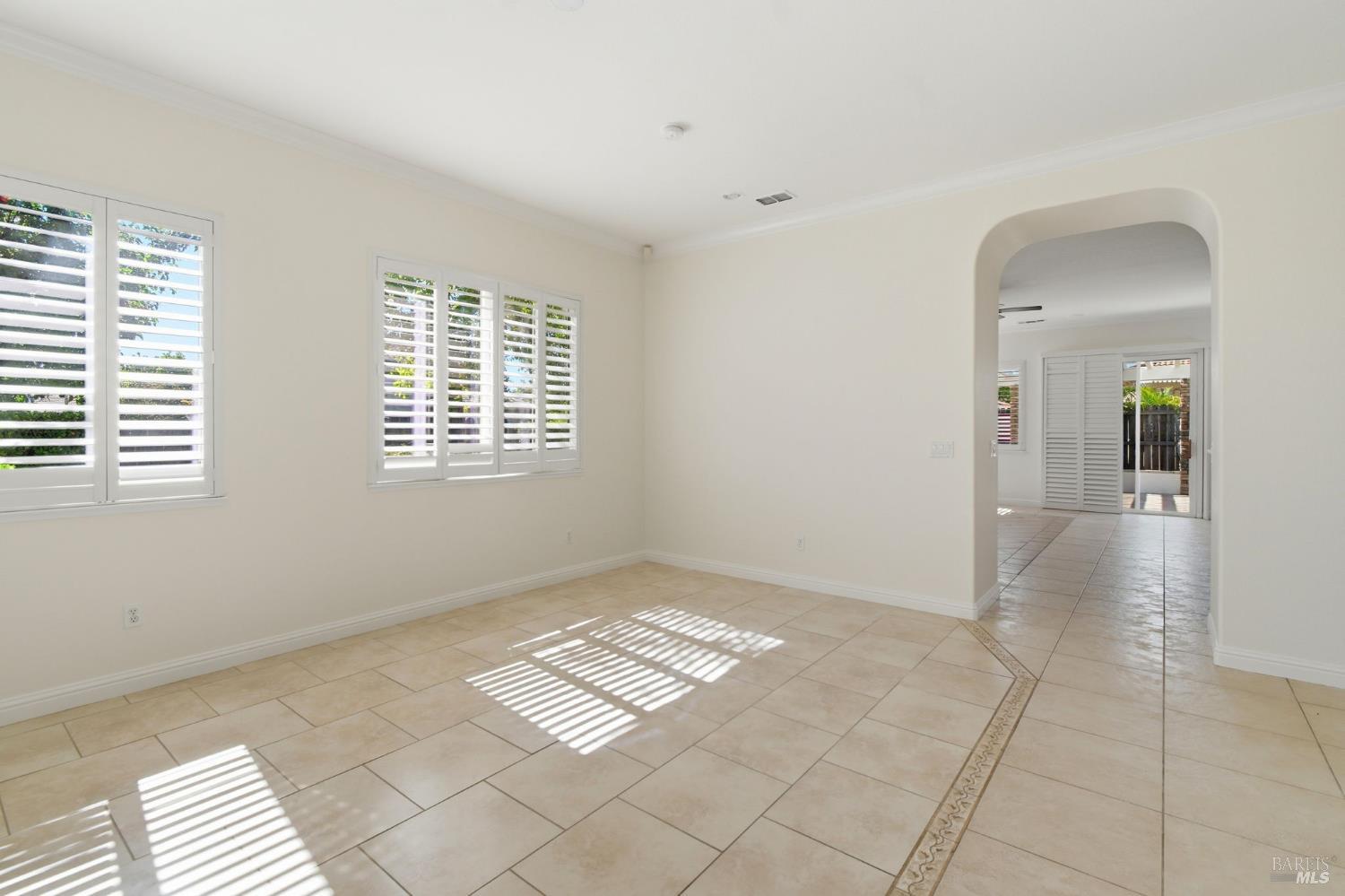 448 Three Rivers Court Vacaville, CA 95688 - Photo 8 of 44