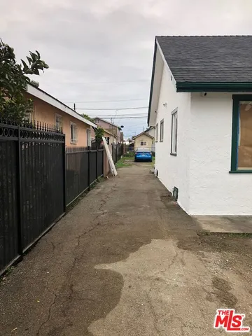 $3,850 | 154 West 93rd Street, Los Angeles, CA 90003