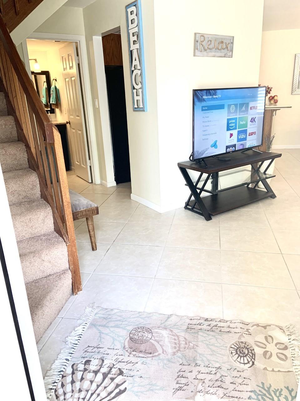 149 Seabreeze Circle Jupiter, FL 33477 - Photo 4 of 28 Entry