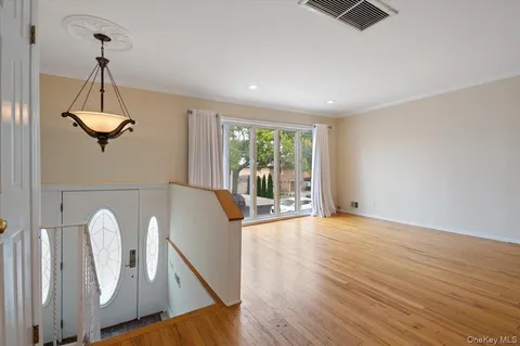 $899,000 | 164-19 89th Street | Howard Beach