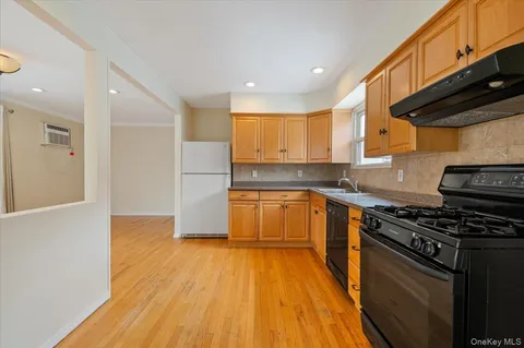 $899,000 | 164-19 89th Street | Howard Beach