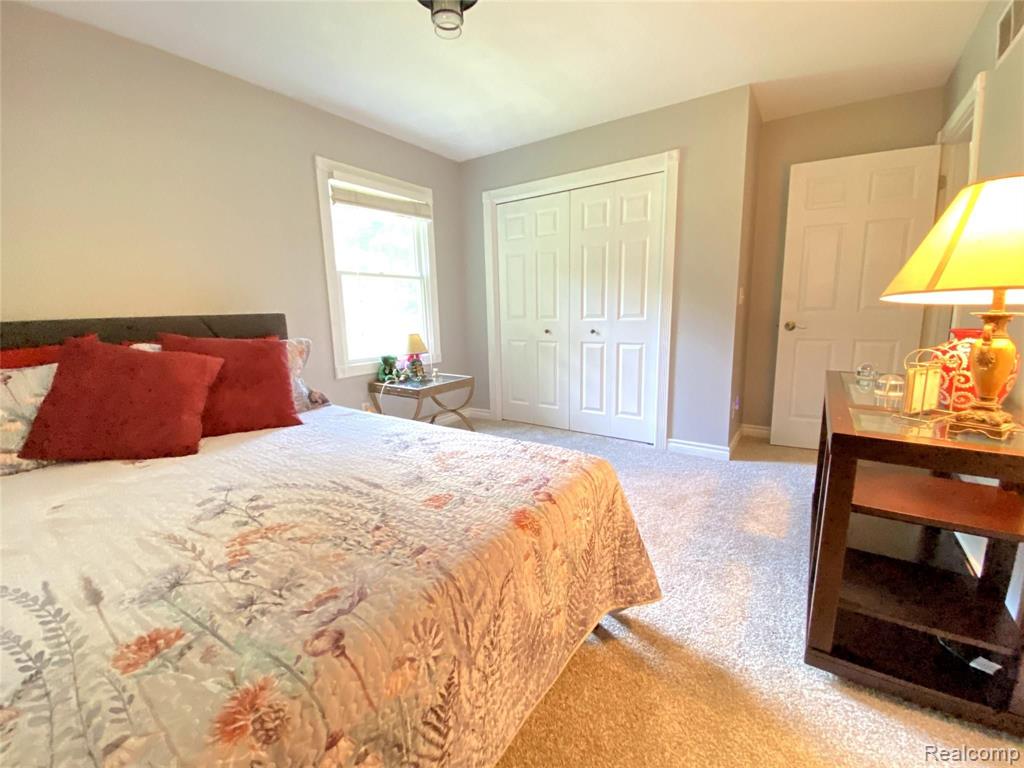 5427 Draper Road Jackson, MI 49201 - Photo 13 of 23