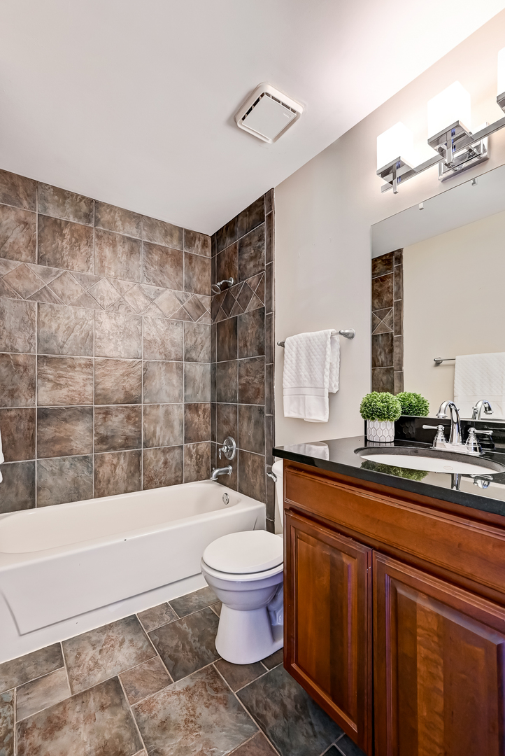 1312 McDowell Road, Unit 102 Naperville, IL 60563 - Photo 15 of 20